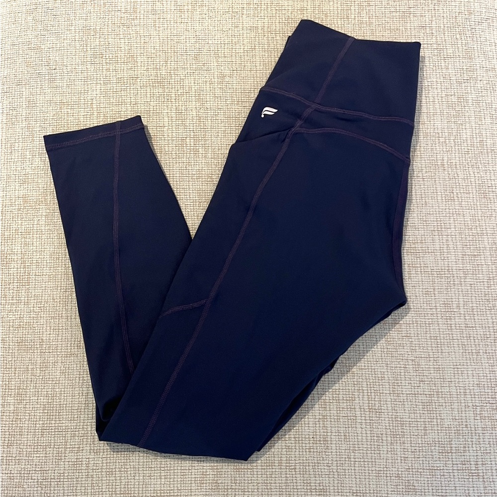 Fabletics Oasis High-Waisted Pocket 7/8 Legging -ABYSS